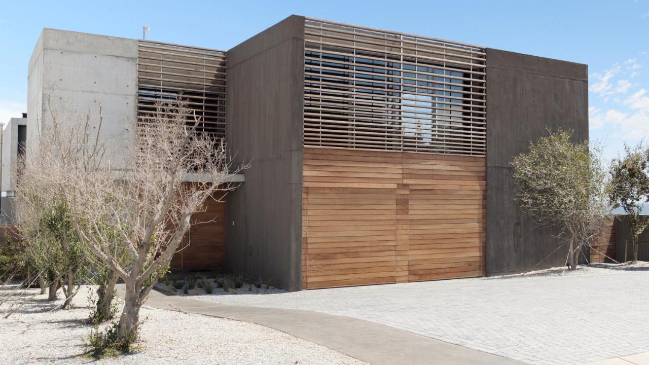 The Olive Tree Villa 伊泽芳登 外观 照片